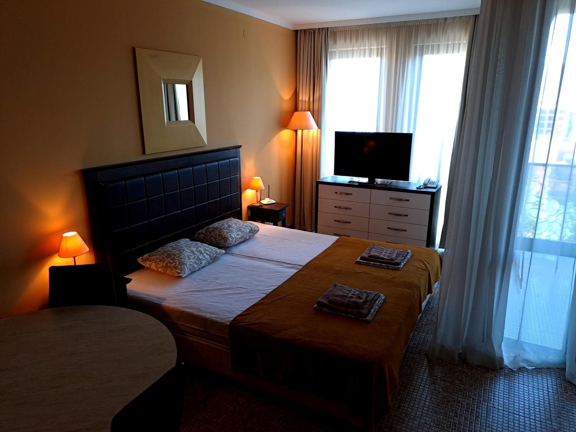 Cozy Apartment In Barcelo Royal Beach Hotel ***** Солнечный берег Экстерьер фото